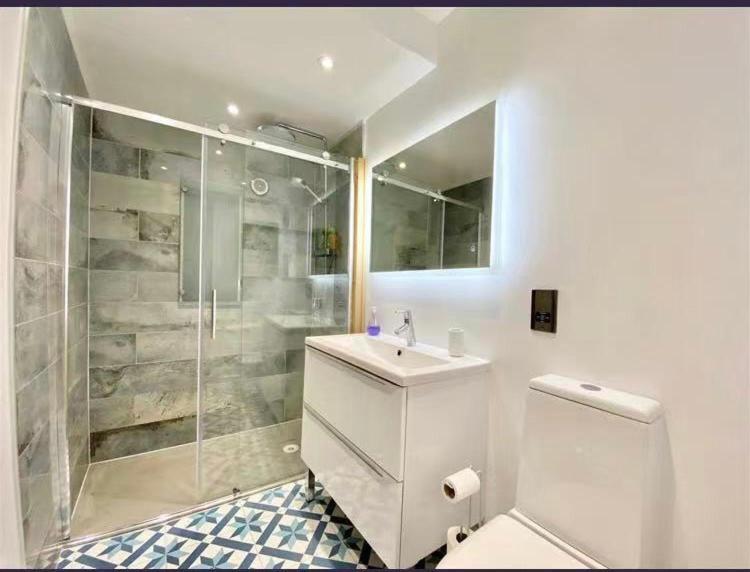 Plymouth Hoe - Stunning 2 Bedroom Lower Ground Floor Apartment Exterior photo